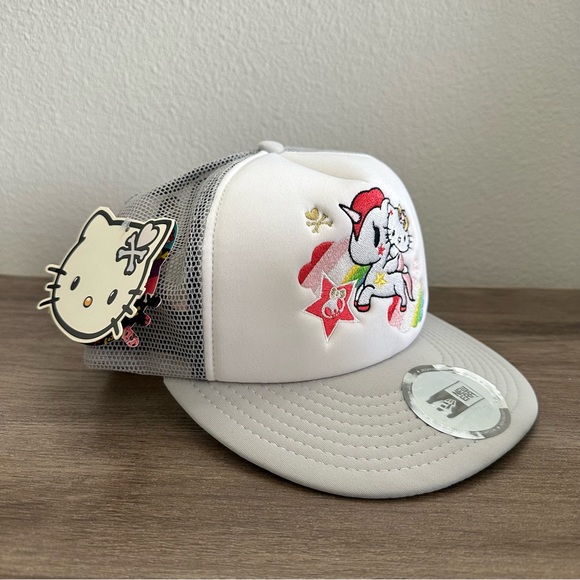 NWT Tokidoki x Hello Kitty Hat - Picture 3 of 8